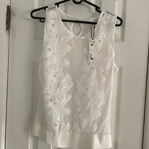 IT GIRL WHITE APPLIQUÉ SHEER BLOUSE SIZE XL NWT
